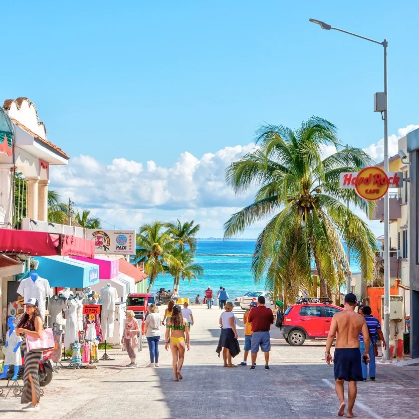 Viajar al interior de ciudades de la península de Yucatán para conocer la vida tradicional Maya